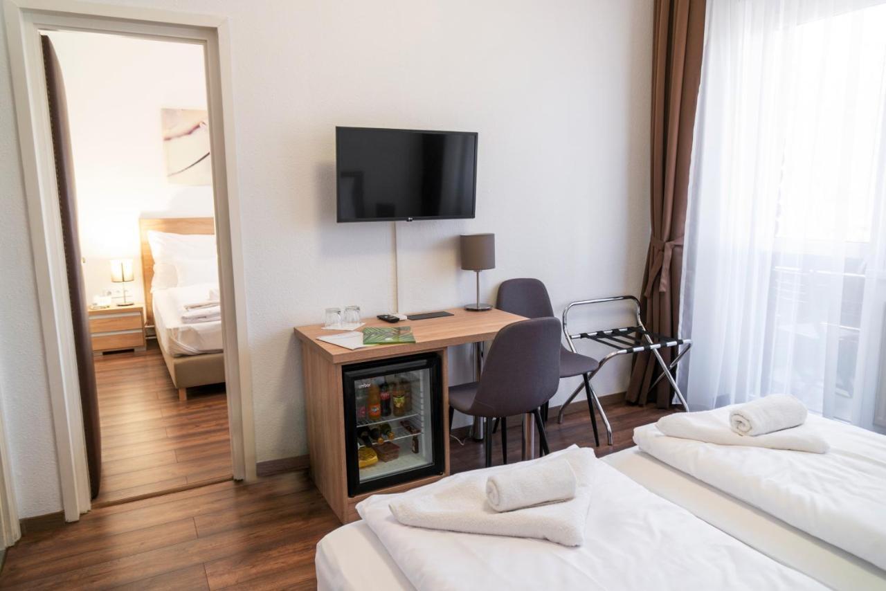 Ozoon Hotel Nyiregyhaza Ngoại thất bức ảnh
