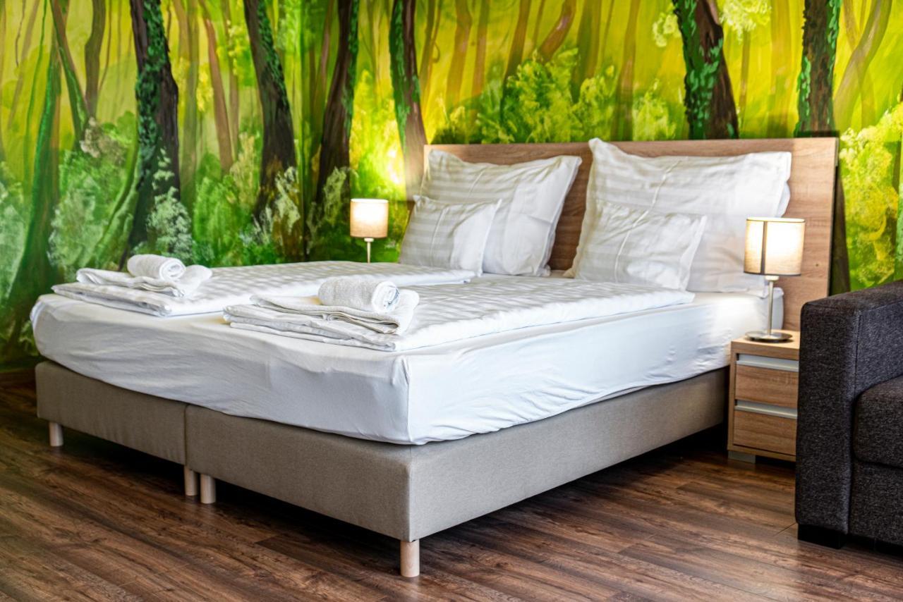 Ozoon Hotel Nyiregyhaza Ngoại thất bức ảnh